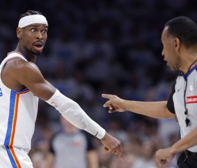 开云体育运营团队-赛地聚焦——NBA季后赛关键时刻热度飙升，浙江稠州战术微调，质疑声仍在，赛季目标并未改变的简单介绍